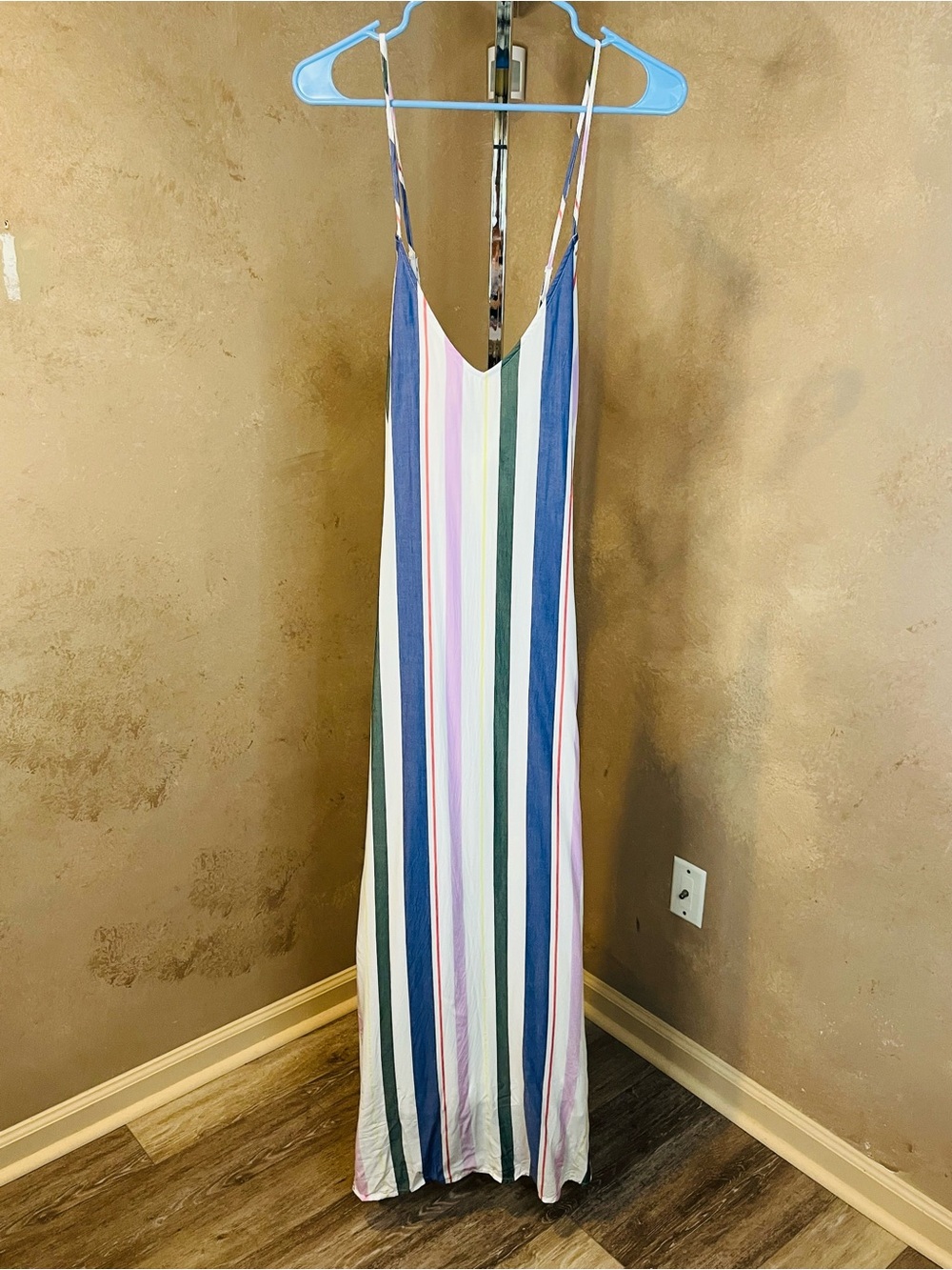 NWT Old Navy Dress Womens XL Multi Stripe Maxi Vneck Shift Flowy Relaxed Strappy